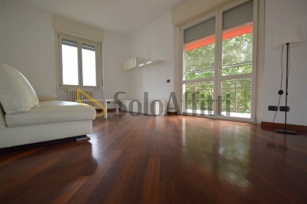 Foto Appartamento in Via Alfonso Capecelatro 75, Milano San Siro di 92 m²