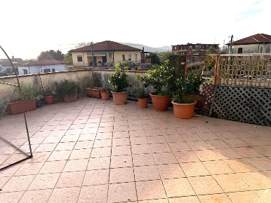 Foto Appartamento a Castelnuovo Magra Colombiera Molicciara di 120 m²