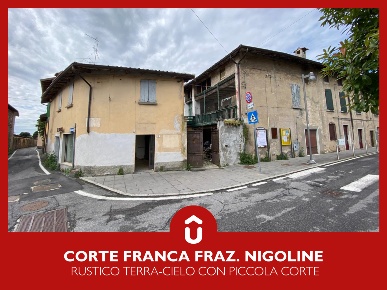 Foto Rustico in Via Monsignore Bonomelli 16, Corte Franca di 169 m²