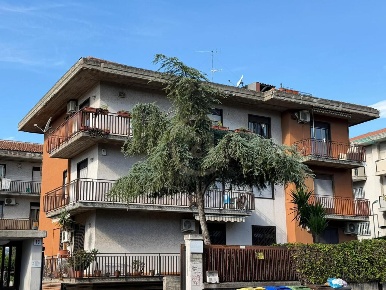 Foto Appartamento in Via Armando Diaz 11, Catania Rapisardi di 120 m²