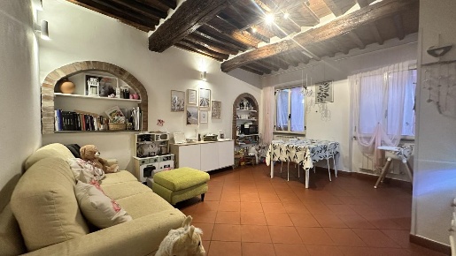 Foto Appartamento a Ponsacco Centro di 70 m² con 4 locali in vendita