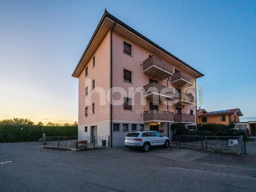 appartamento in vendita a Reggio nell'Emilia in zona Orologio