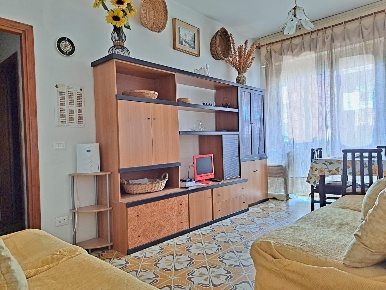 Foto Appartamento a Carrara Marina di Carrara di 82 m² con 4 locali