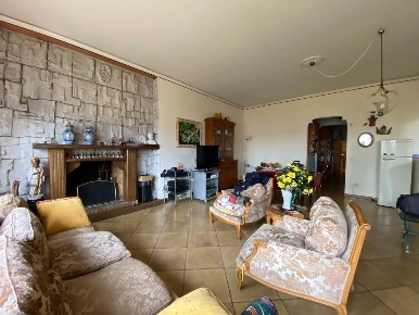 Foto Casa indipendente a Montelupo Fiorentino Centro di 200 m² con 7 locali