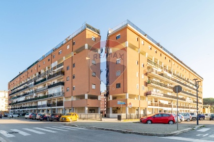 Foto Appartamento in Via Augusto, Aprilia Centro di 65 m² con 2 locali