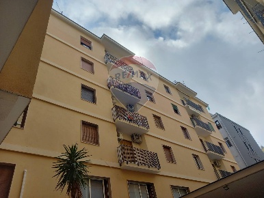 Foto Appartamento in Via Roma, Caserta Corso Trieste di 117 m² con 4 locali