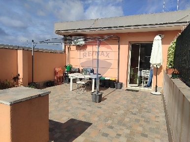 Foto Appartamento in via Pisa, Misterbianco Centro di 93 m² con 3 locali