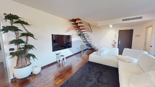 Foto Appartamento in via palermo, Rodano di 135 m² con 4 locali in vendita