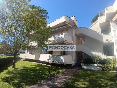 Foto Appartamento in via magliano, Massa Marina di Massa Centro di 60 m²