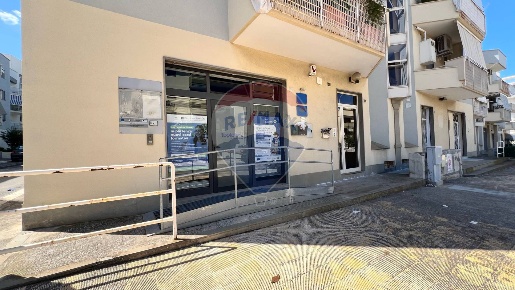Foto Ufficio a Monopoli Centro di 213 m² in vendita