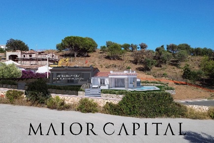 Foto Villa bifamiliare in Baia Sant'Anna Via La Pelosetta, Budoni di 122 m²
