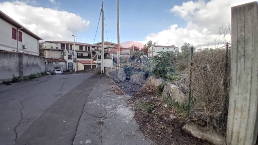 Foto Terreno agricolo in Via De Curtis, Misterbianco Centro di 7200 m²