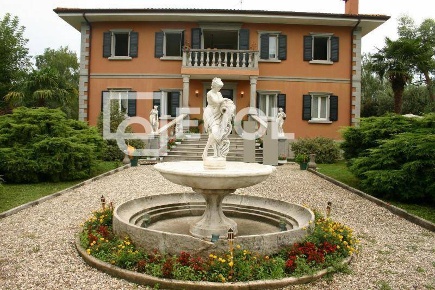 Foto Villa singola in via Ronchi, San Giovanni al Natisone di 310 m²