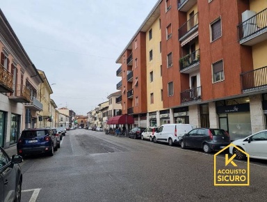 Foto Appartamento in Via Lavatelli, Cassolnovo Centro di 80 m² con 3 locali
