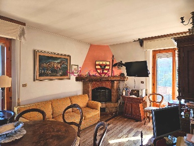 Foto Appartamento a Scansano Centro di 106 m² con 4 locali in vendita