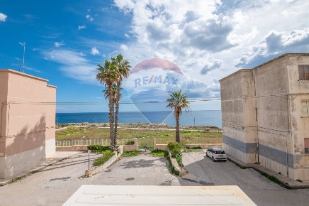 Foto Appartamento a Siracusa Grottasanta - Tunisi di 90 m² con 4 locali