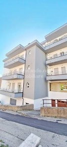Foto Appartamento in VIA POLACCHI, Penne Centro di 95 m² con 4 locali