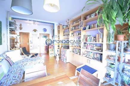 Foto Appartamento in Via Nino Oxilia, Milano Pasteur di 92 m² con 3 locali