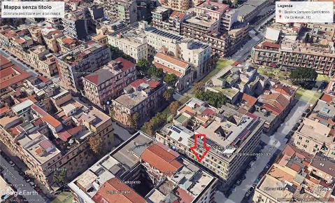 Foto Negozio in Via Centonze 182, Messina Battisti - Avignone di 52 m²