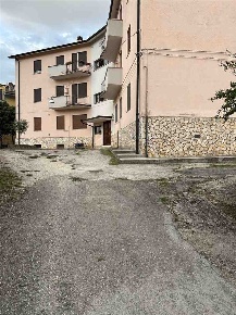 Foto Appartamento in -, Pratola Peligna di 80 m² con 6 locali in vendita