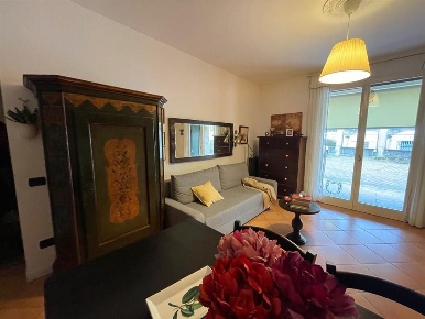 Foto Appartamento in Via Matteotti, Castronno Centro di 60 m² con 2 locali