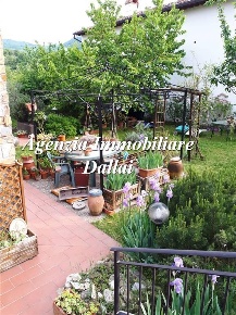 Foto Villa unifamiliare in Via Provinciale, Scarperia e San Piero di 156 m²