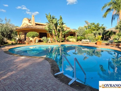 Foto Villa unifamiliare a Palermo Pallavicino - Villaggio Ruffini di 710 m²