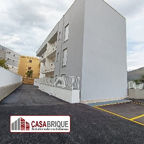 Foto Appartamento in Via Consolare, Santa Flavia Centro di 120 m²