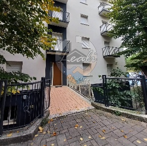 Foto Appartamento in Viale Giacomo Matteotti, Tolentino Centro di 172 m²