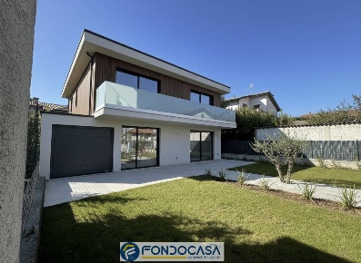Foto Villa singola a Coccaglio di 181 m² con 5 locali in vendita