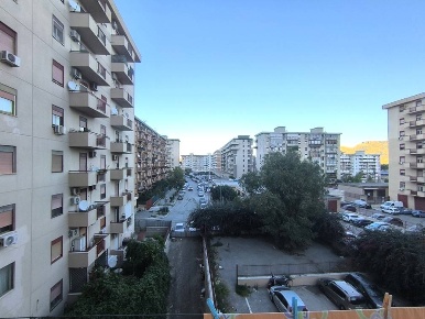 Foto Appartamento in Via Emilio Salgari, Palermo Tommaso Natale di 115 m²