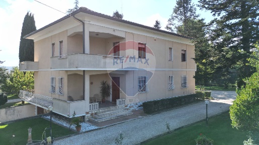 Foto Villa singola in Via della Figuretta, Jesi Via Ancona di 280 m²