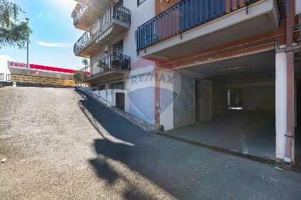 Foto Box in via armando diaz, Catania Rapisardi di 138 m² con 1 locali