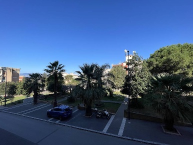 Foto Appartamento in via Carlo Rosselli, Reggio di Calabria di 130 m²