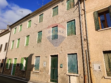 Foto Appartamento a Valdobbiadene Bigolino di 140 m² con 6 locali