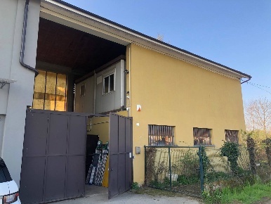 Foto Magazzino in VIA SANT'ANNA, Mondovì Sant'Anna Avagnina di 95 m²