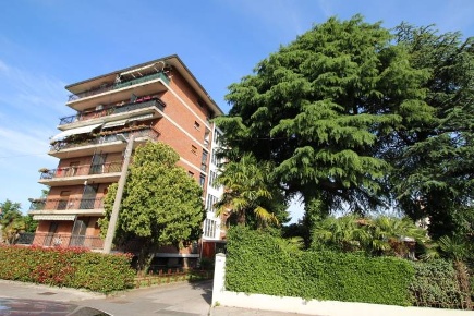 Foto Attico in via cipriani, Gorizia Centro di 188 m² con 12 locali
