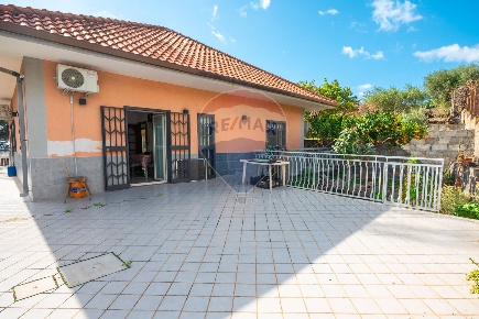 Foto Villa singola in via Giuseppe Antonio Borgese, Misterbianco Centro