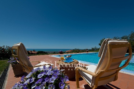 Foto Villa singola in Mommio Castello, Massarosa Piano di Mommio di 445 m²