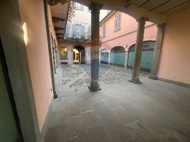 Foto Ufficio in via Tasso, Bergamo Centro di 68 m² con 1 locali in vendita