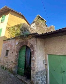 Foto Appartamento in Via Antonio Stoppani  14, Taceno Vassena di 138 m²