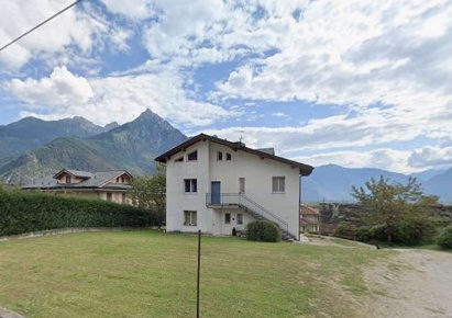 Foto Appartamento in Via Piazzoli 56, Gordona Centro di 291 m² con 5 locali