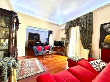 Foto Appartamento in VIA REGINA ELENA, Taranto Borgo di 130 m² con 4 locali