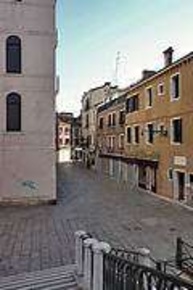 Foto Appartamento in Salizada Sant' Antonin, Venezia di 70 m² con 3 locali