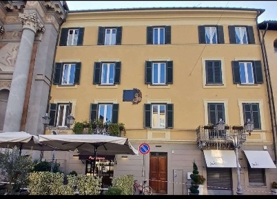 Foto Appartamento in Piazza Umberto 2, Chieri Centro Storico di 75 m²