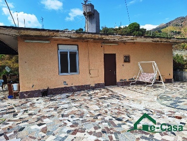 Foto Villa unifamiliare in CONTRADA CUTURI, Messina Giampilieri di 150 m²
