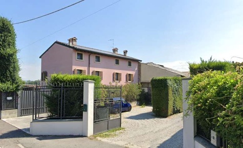 Foto Villa unifamiliare in Via Canova, Zevio di 273 m² con 8 locali