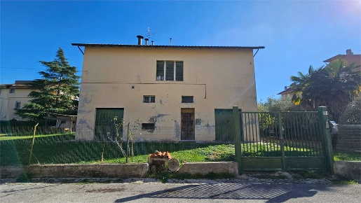 Foto Villa unifamiliare in VIA TOSCANA 10, Jesi Viale del Lavoro di 330 m²
