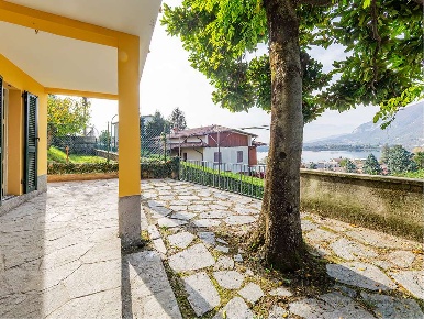 Foto Casa indipendente in Via Staurenghi 25, Galbiate Sala Al Barro