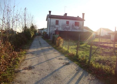 Foto Casa indipendente in via Milan, Zero Branco Centro di 172 m²